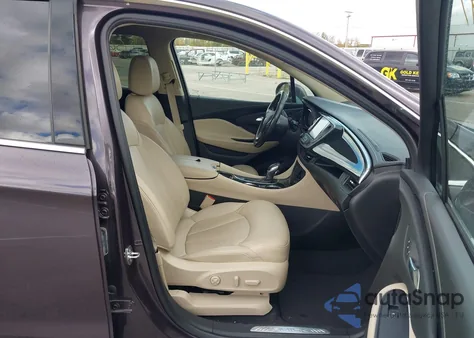 2017 Buick Envision Essence z USA, uszkodzony, nr VIN LRBFXBSA8HD044709